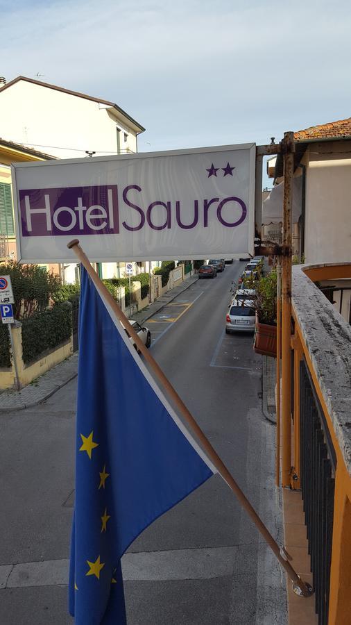 Hotel Sauro Viareggio Exterior photo