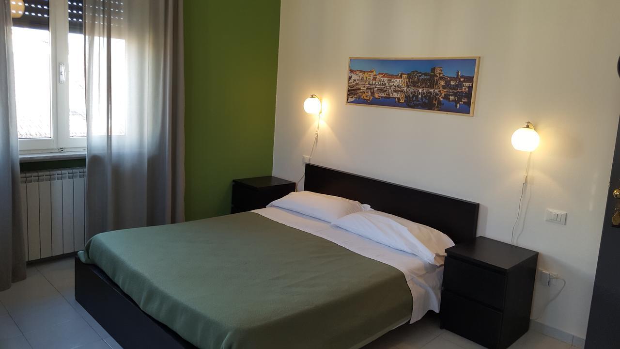 Hotel Sauro Viareggio Exterior photo